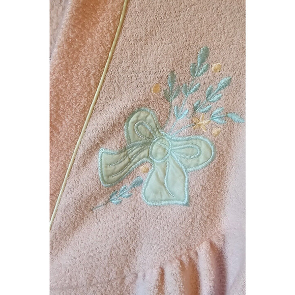 Vintage Comfy Club Womens Sz Medium Robe House Coat Pink embroidered - Picture 4 of 8